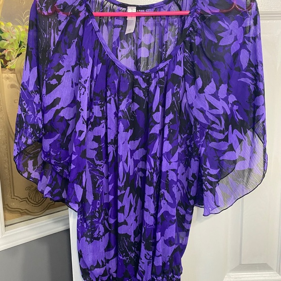 Blouse - Picture 3 of 3